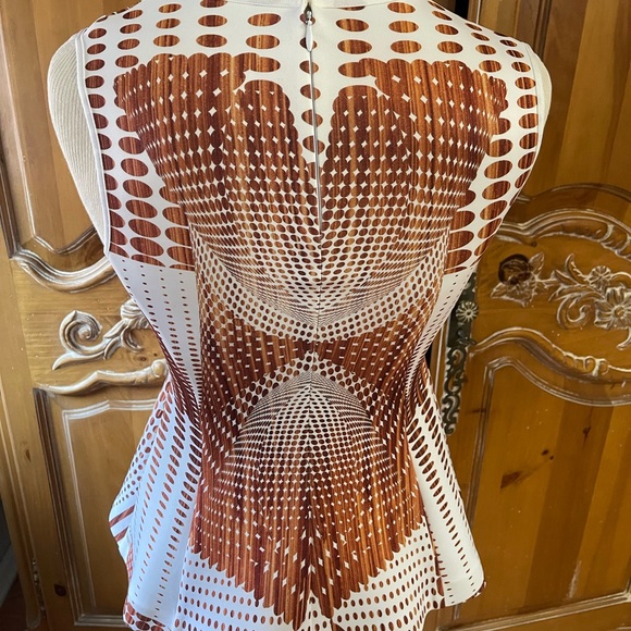 Clover Canyon neoprene top - Picture 4 of 9